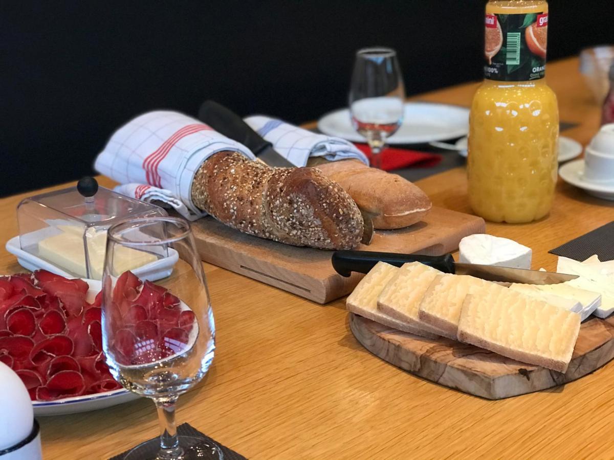 Bnb Vino Veritas Salgesch Εξωτερικό φωτογραφία
